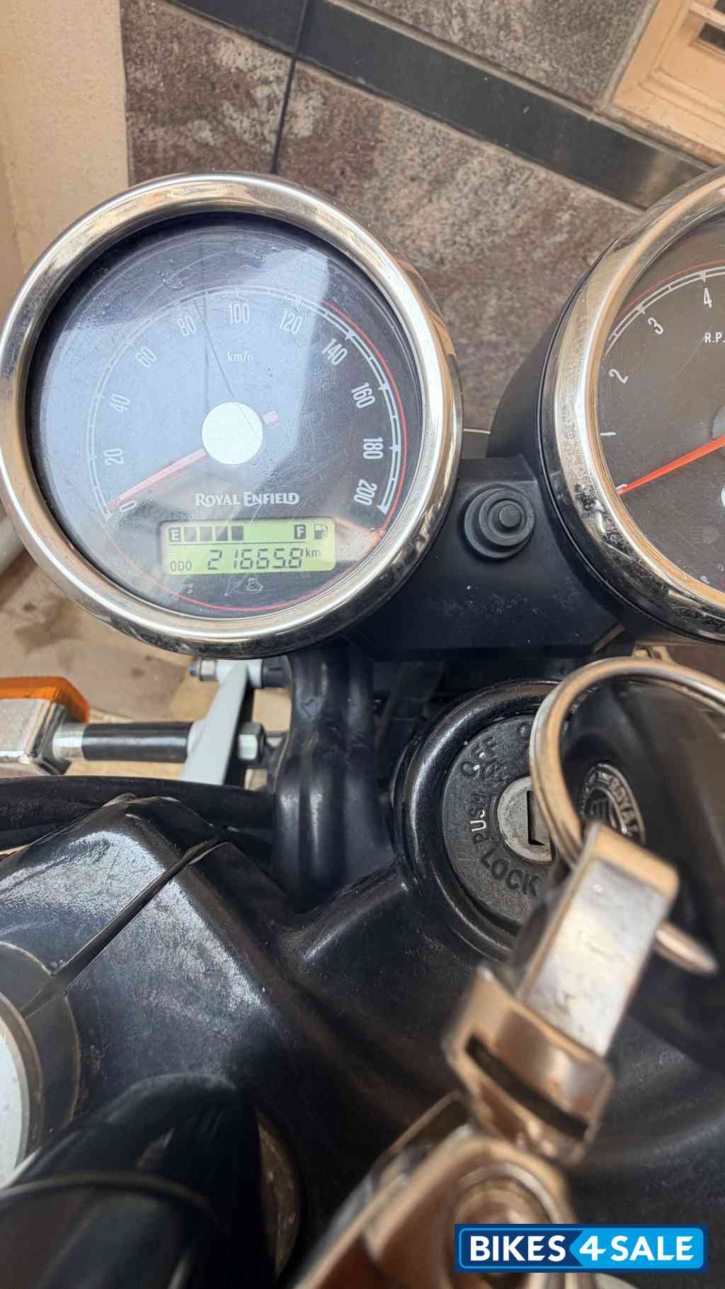 White Red Royal Enfield Interceptor 650 Twin