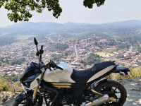 Mahindra Mojo XT 300 2017 Model