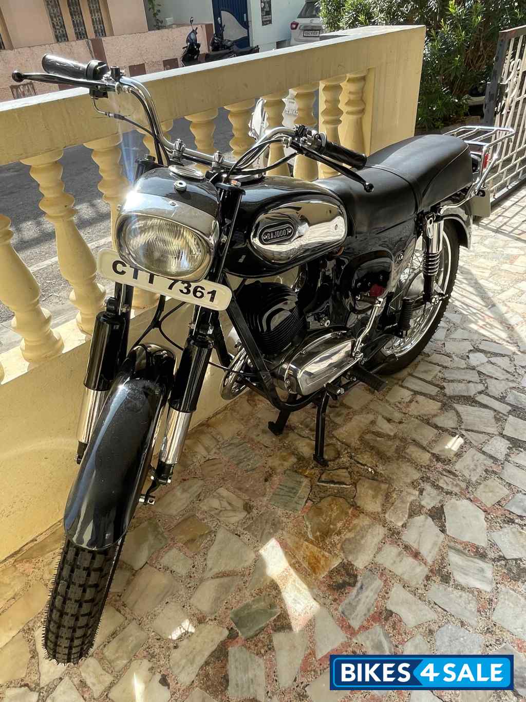Yamaha Rajdoot