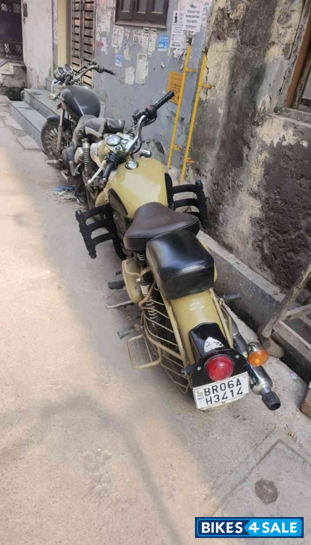 Desert Royal Enfield Classic Desert Storm