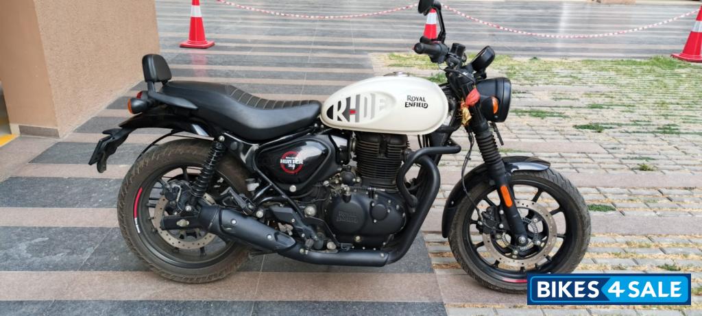 Royal Enfield Hunter 350 Metro