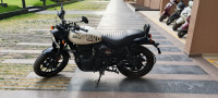 Royal Enfield Hunter 350 Metro