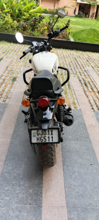 Royal Enfield Hunter 350 Metro