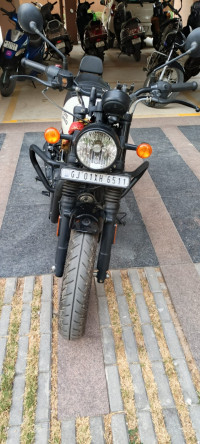 Royal Enfield Hunter 350 Metro