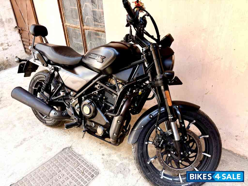 Matte Black Harley Davidson X440 S