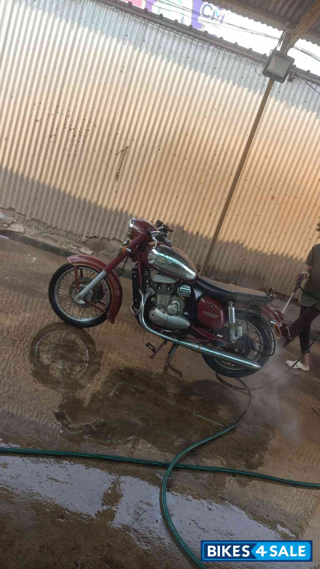 Maroon Jawa Jawa