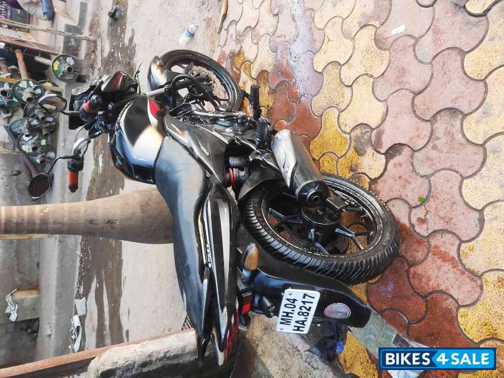 Black Bajaj Discover 150 S