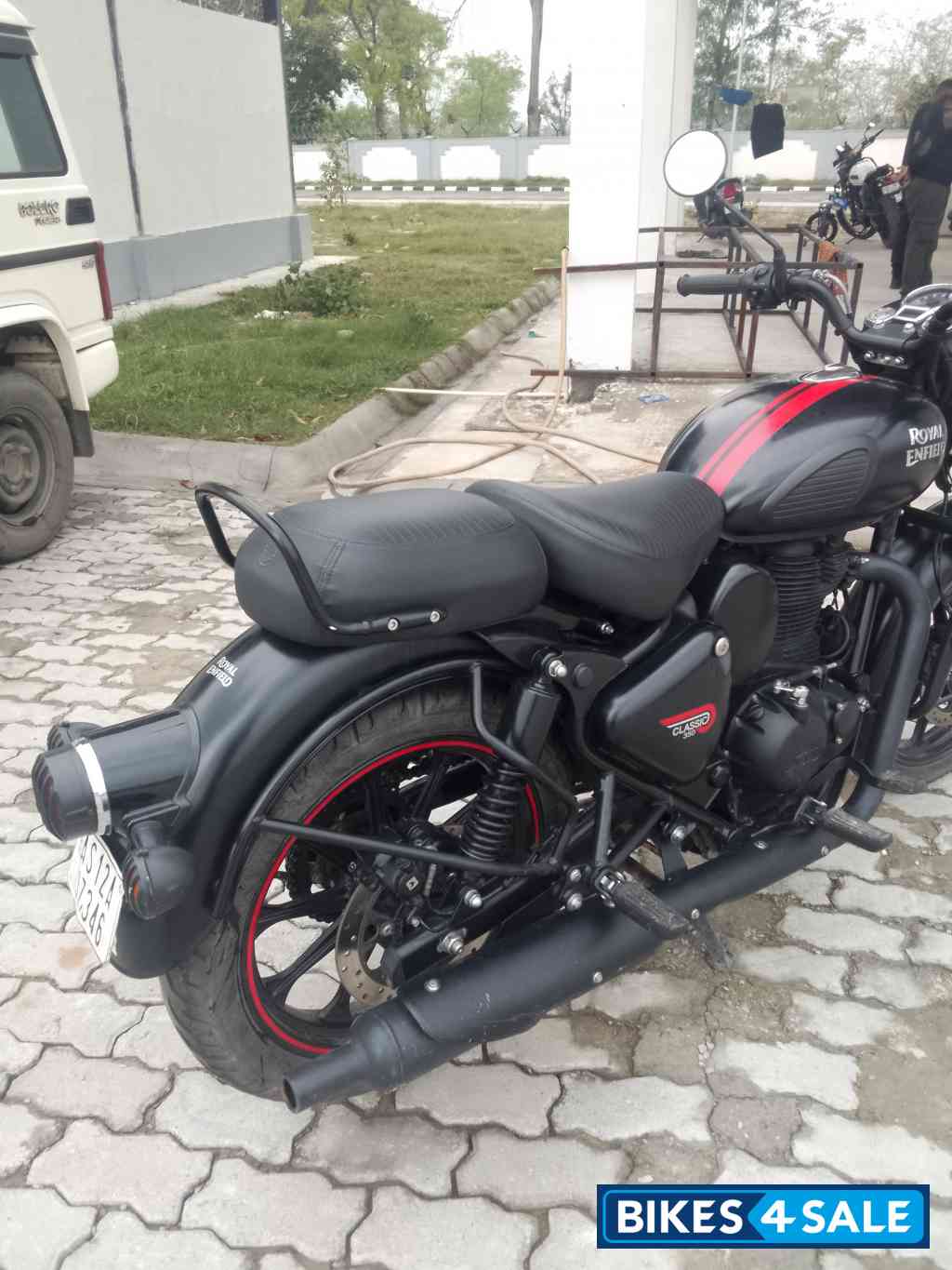 Royal Enfield Classic 350