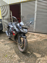 Black Suzuki Gixxer SF