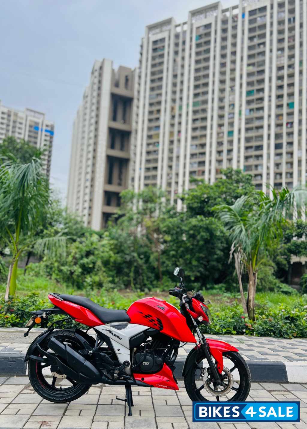 TVS Apache RTR 160 4V