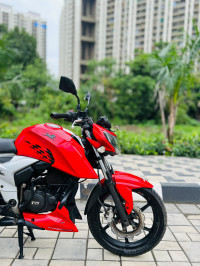 TVS Apache RTR 160 4V