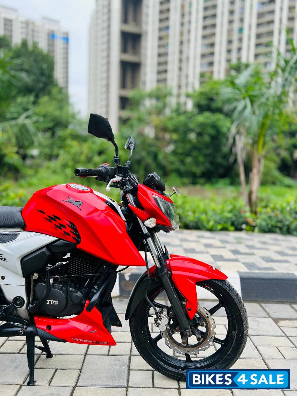 TVS Apache RTR 160 4V