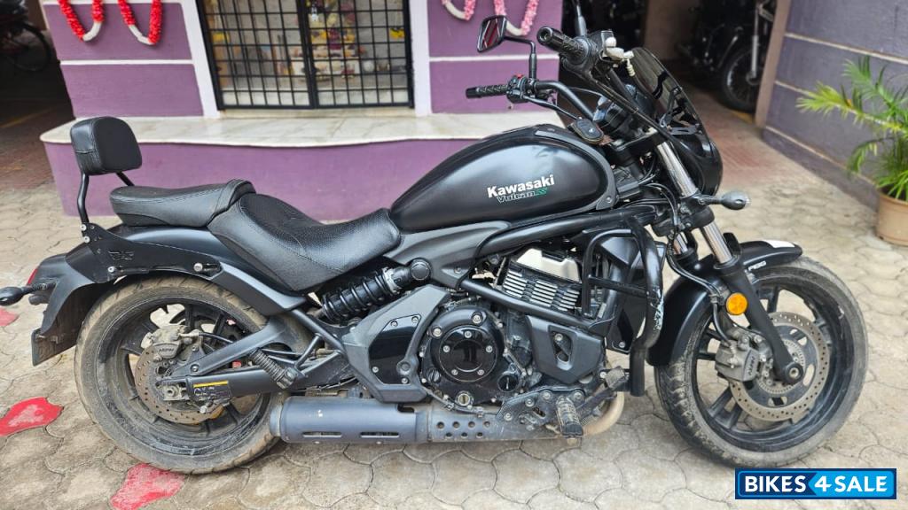 Charcoal Grey Kawasaki Vulcan S 650 Charcoal Grey Kawasaki Vulcan S 650