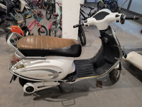 White Pure EV epluto 7G