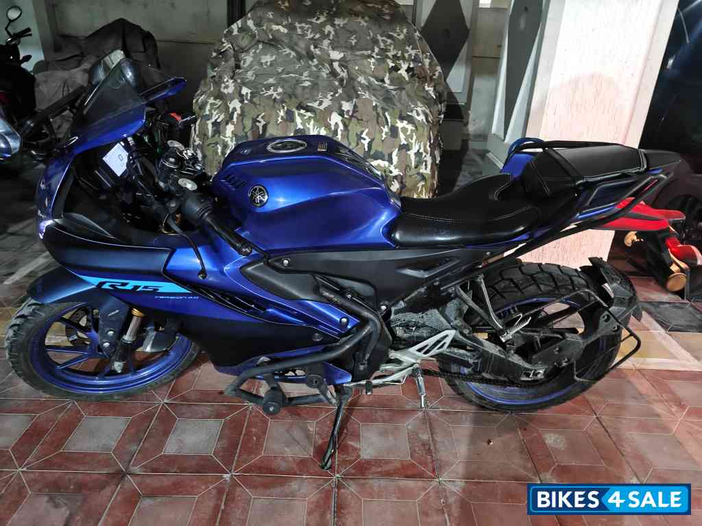 Racing Blue Yamaha R15 V4