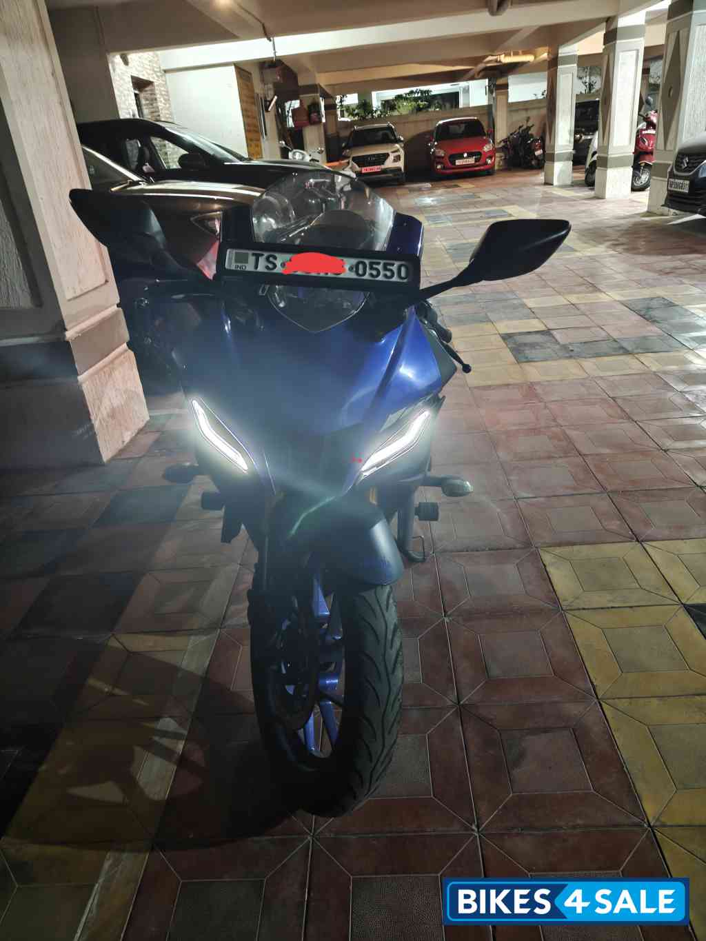 Racing Blue Yamaha R15 V4