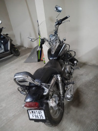 Black Silver Bajaj Avenger Cruise 220