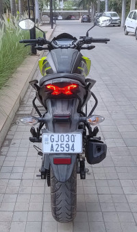 Neon Green Grey Honda CB Hornet 160R ABS