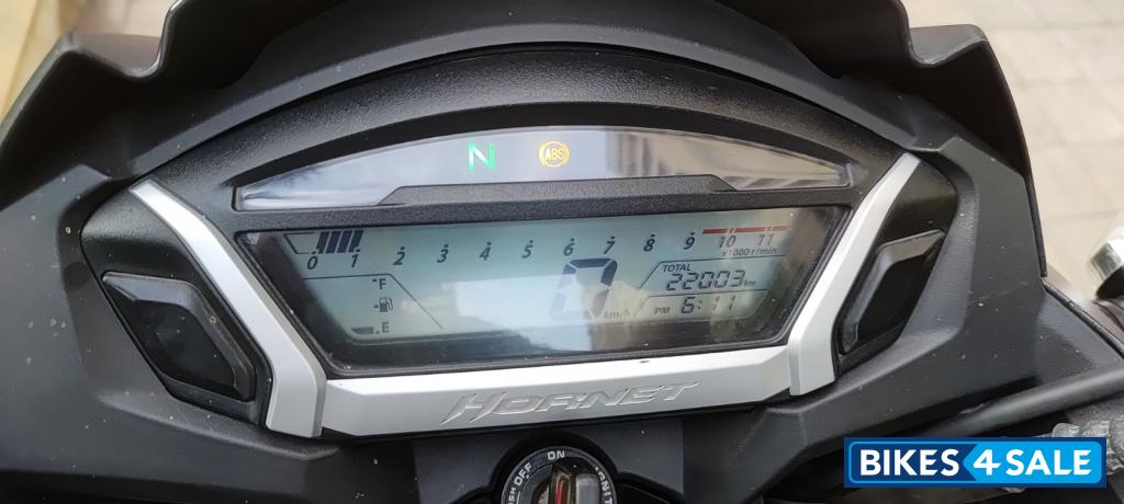 Neon Green Grey Honda CB Hornet 160R ABS