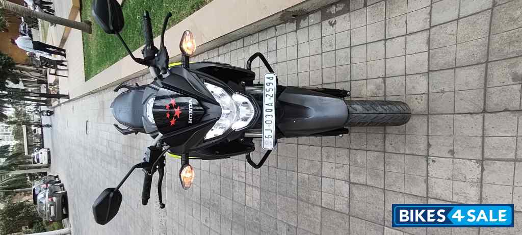 Neon Green Grey Honda CB Hornet 160R ABS