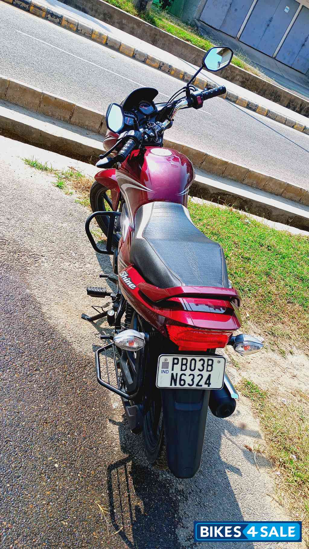 Metallic Red Honda Shine 125 Drum OBD2 Metallic Red Honda Shine 125 Drum OBD2