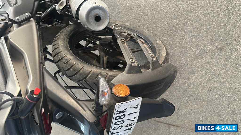 Wicked Black TVS Raider SX Wicked Black TVS Raider SX