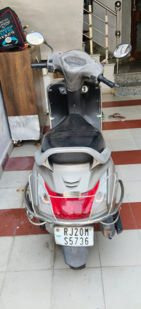 Mat Selene Silver Me Honda Activa 4G
