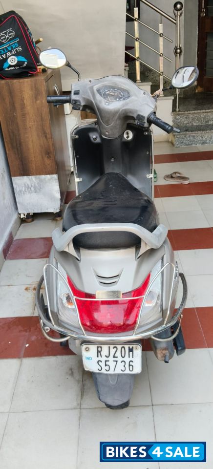 Mat Selene Silver Me Honda Activa 4G