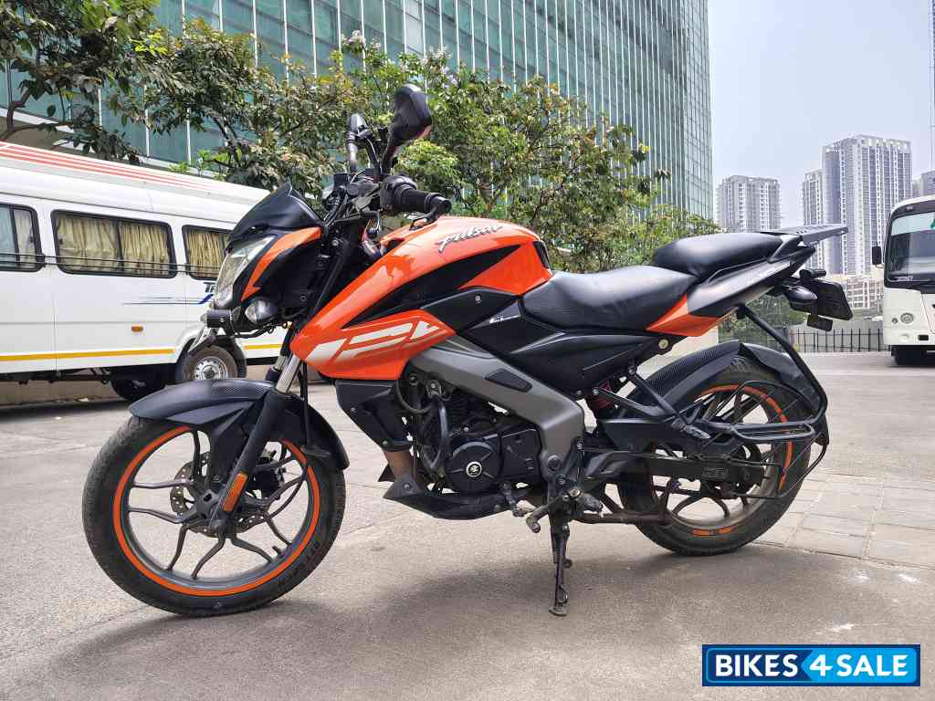 Orange Black Bajaj Pulsar NS125 BS6 Orange Black Bajaj Pulsar NS125 BS6