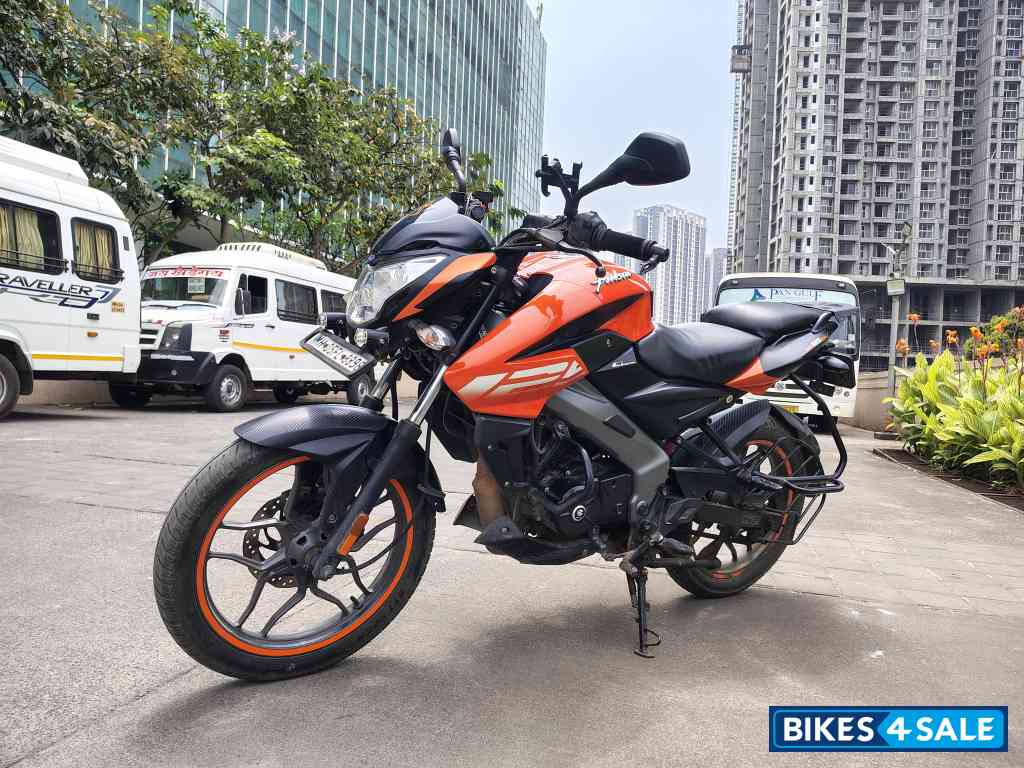 Orange Black Bajaj Pulsar NS125 BS6 Orange Black Bajaj Pulsar NS125 BS6