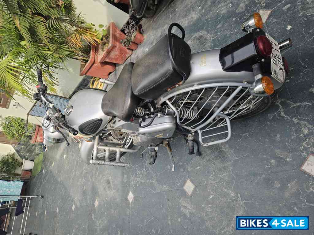 Royal Enfield Bullet 350