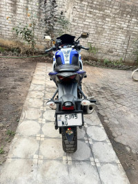 Racing Blue Yamaha YZF R3