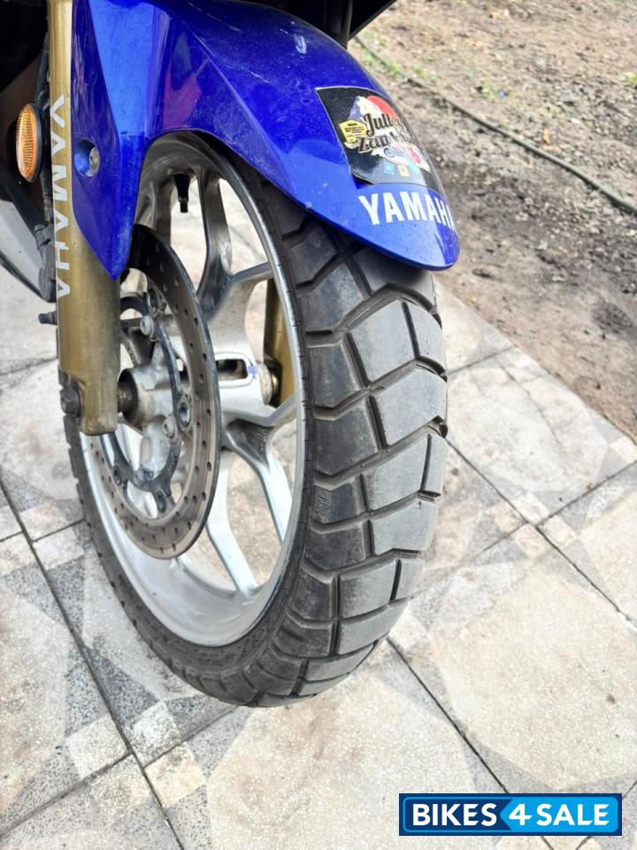 Racing Blue Yamaha YZF R3