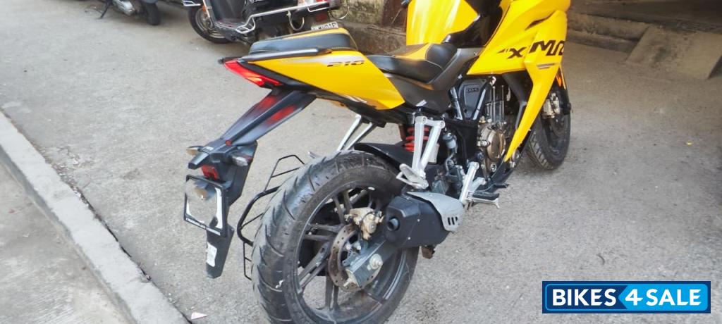 Yellow Hero Karizma XMR