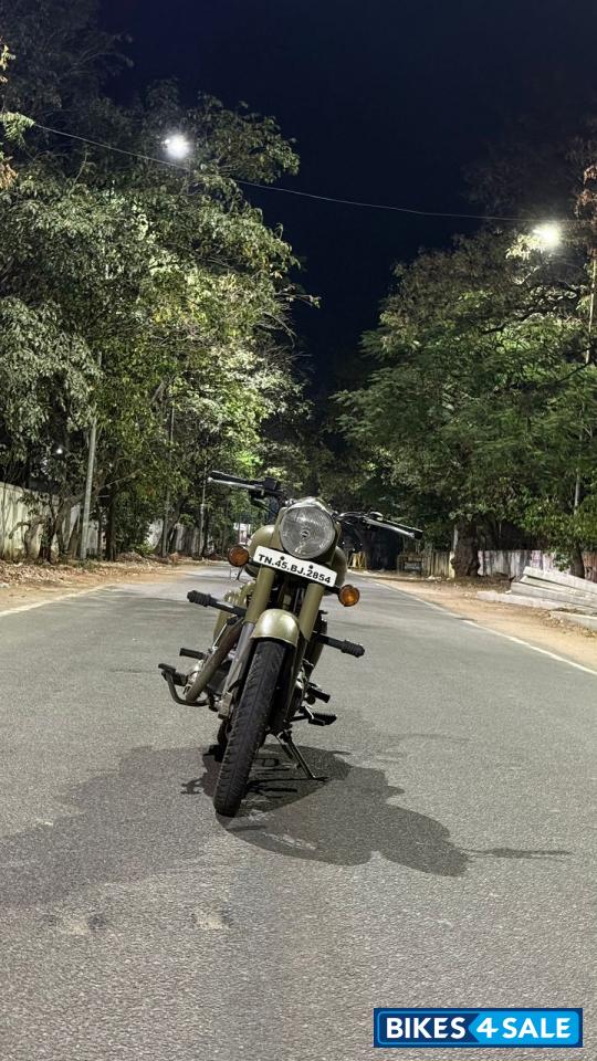 Brown Royal Enfield Classic Desert Storm