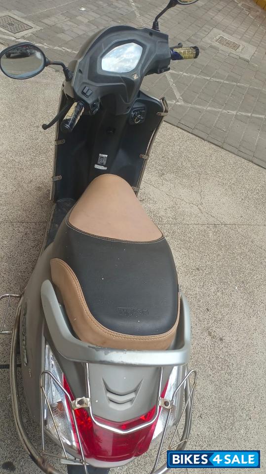 Silver Honda Activa 5G
