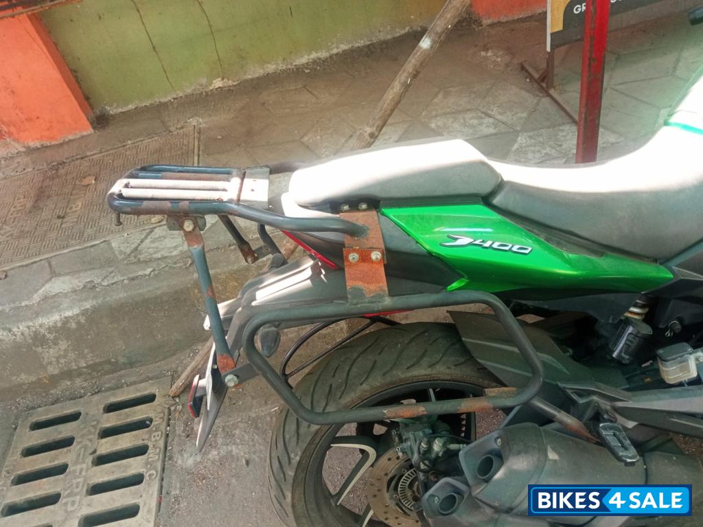 Green Bajaj Dominar 400 ABS BS6 Green Bajaj Dominar 400 ABS BS6