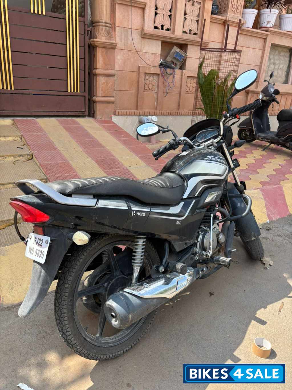 Hero Super Splendor BS6