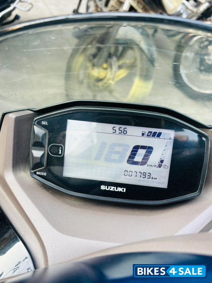 Suzuki Burgman Street Ride Connect Edition