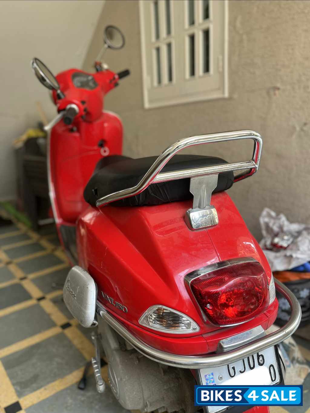 Red Vespa VXL 150