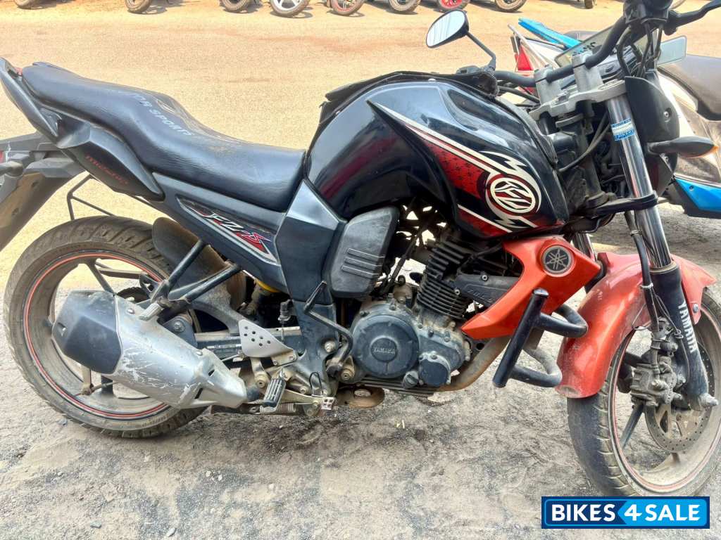 Yamaha FZ-S