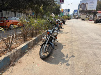 Bajaj Avenger 220 DTS-i