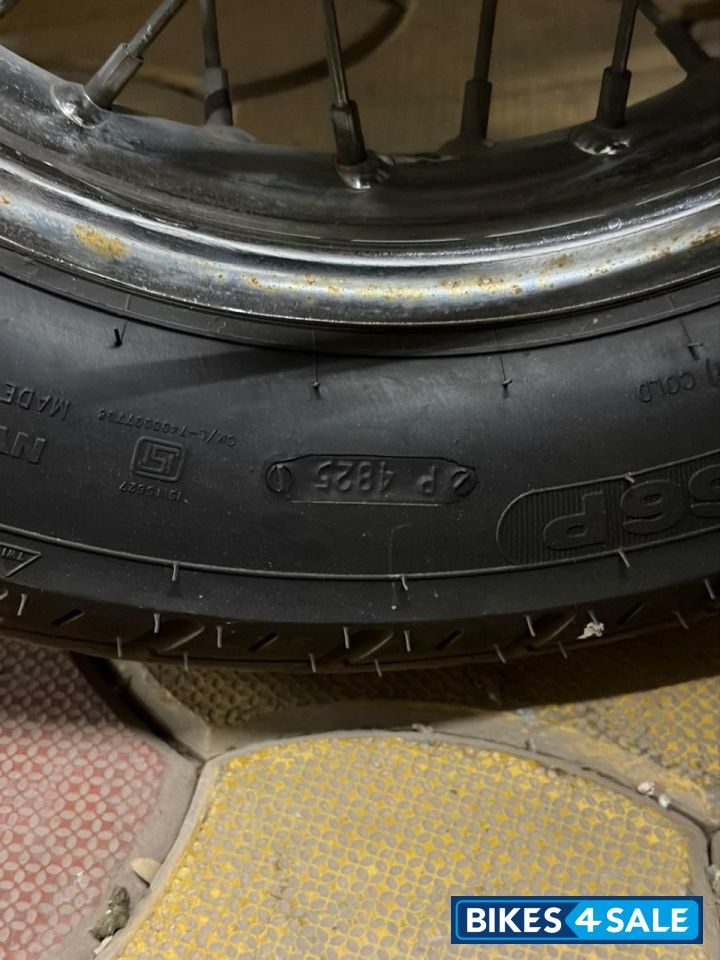 Bajaj Avenger 220 DTS-i