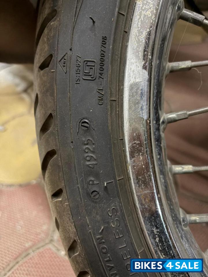 Bajaj Avenger 220 DTS-i