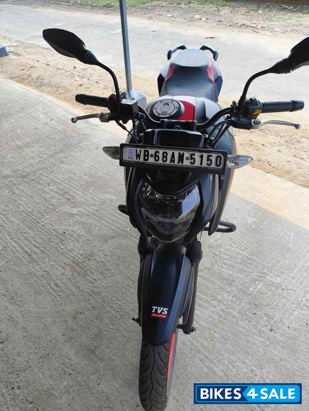 Matt Black TVS Apache RTR 160 4V Special Edition