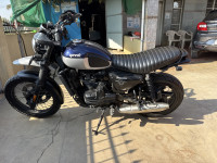 Yezdi Scrambler Dual Tone