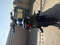 Yezdi Scrambler Dual Tone