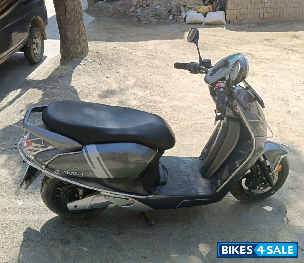 Grey Bounce Infinity E1