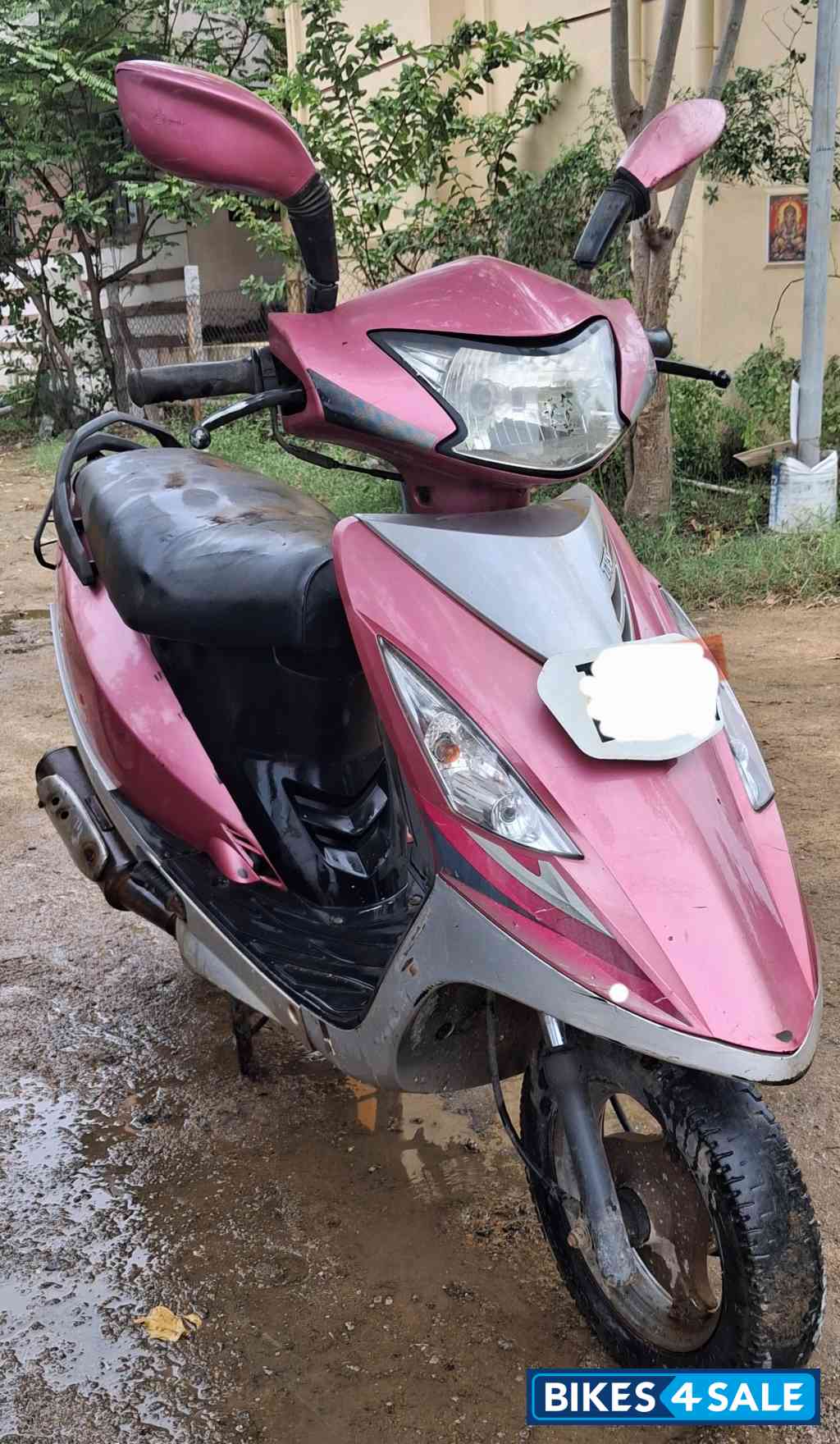 TVS Scooty Streak