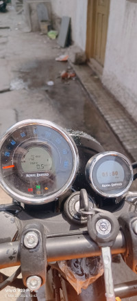 Royal Enfield Meteor 350 Fireball 2025